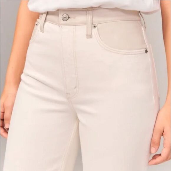 NWT Abercrombie & Fitch 90s Relaxed Curvy Love High Rise Faux Leather Applique 6